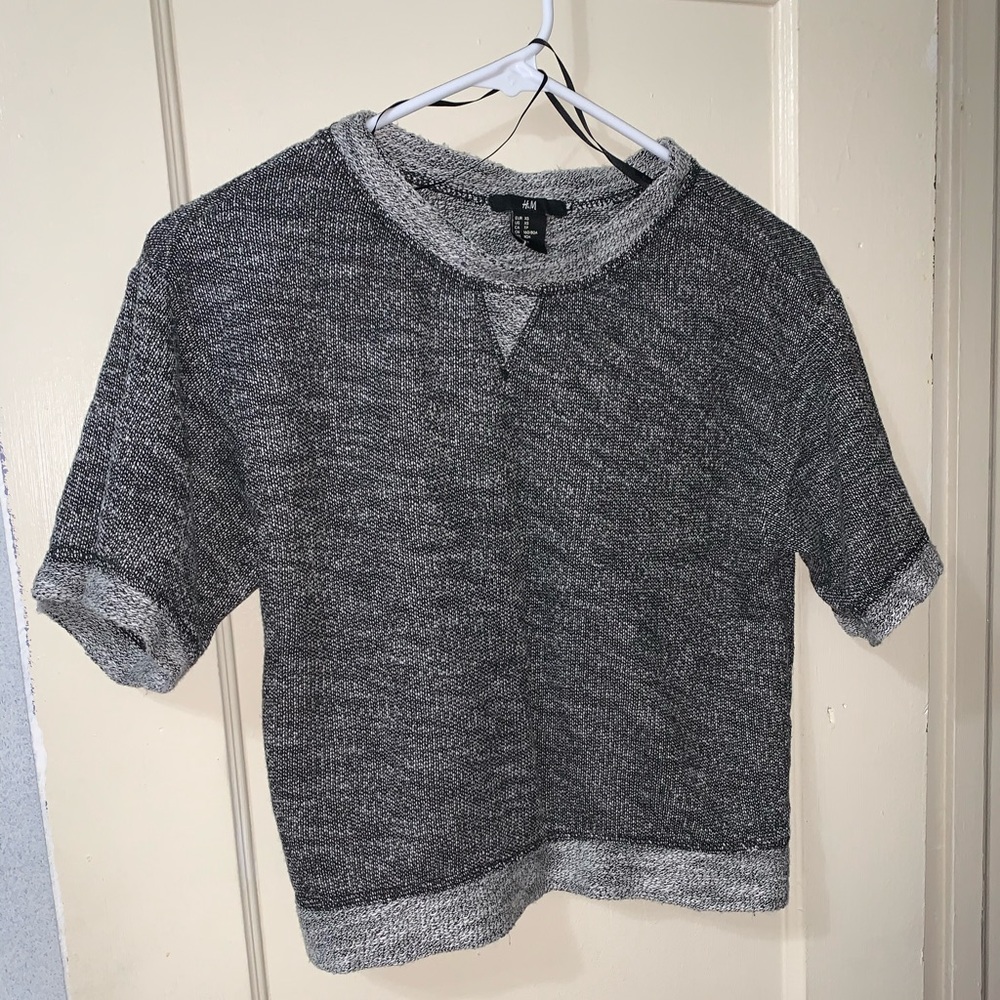 Cropped short sleeved top